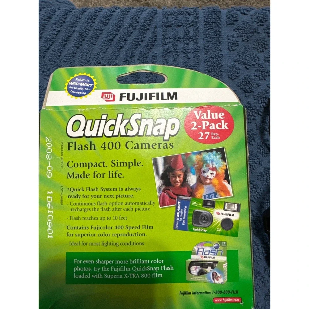 Fujifilm QUICK SNAP Flash 400 Cameras 2 Pack 54‎ total exposures exp 9/ 2008